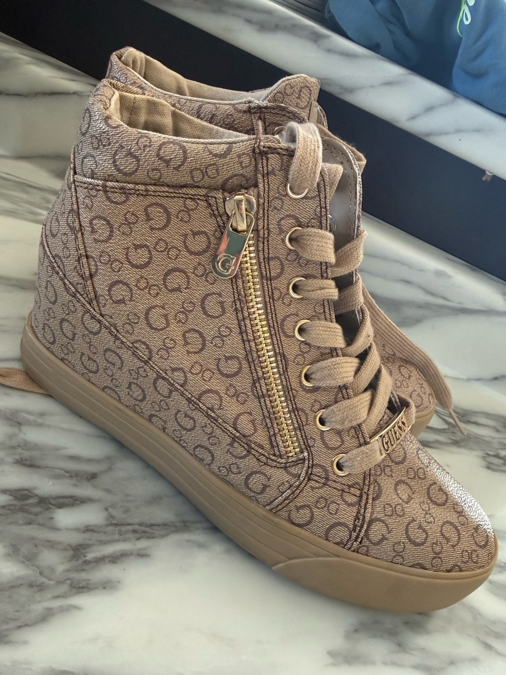 Guess Wedge Sneaker